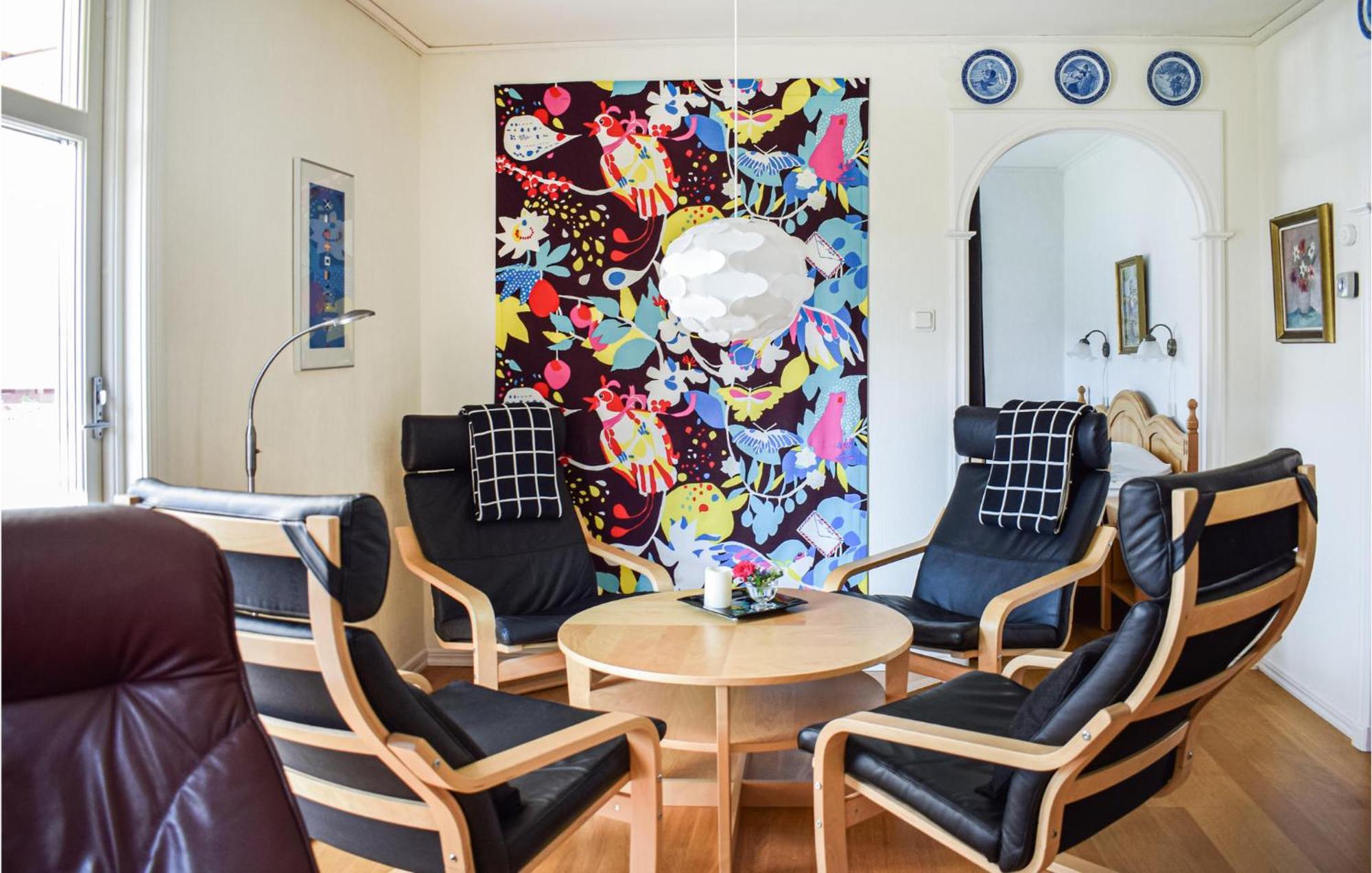 Amazing Home In Smalandsstenar With Wifi Atteras エクステリア 写真